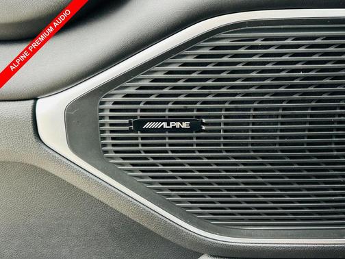 2025 Jeep Wagoneer Base