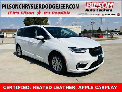 2023 Chrysler Pacifica Touring-L