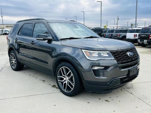 2019 Ford Explorer sport
