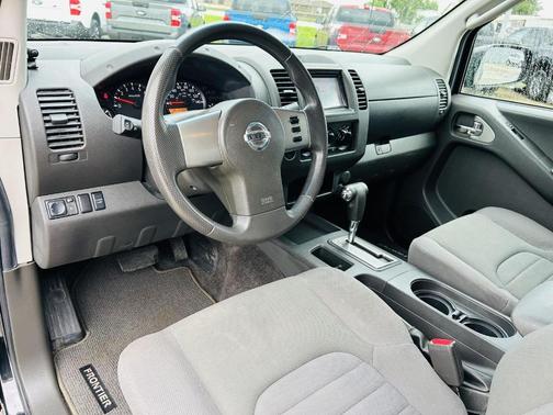 Super Black 2010 Nissan Frontier SE