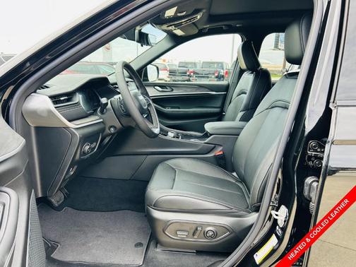 Diamond Black 2026 Jeep Grand Cherokee L Limited