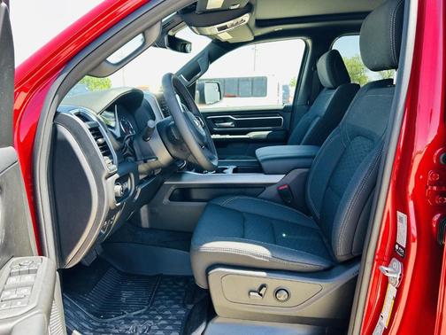 Molten Red Pearlcoat 2026 RAM 1500 Big Horn