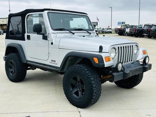 Bright Silver Metallic 2004 Jeep Wrangler X