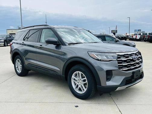 Carbonized Gray Metallic 2026 Ford Explorer Active