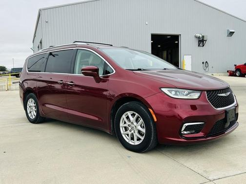 2021 Chrysler Pacifica Touring-L