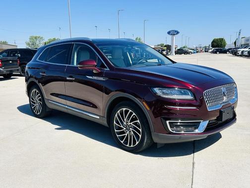 Burgundy Velvet 2020 Lincoln Nautilus Reserve
