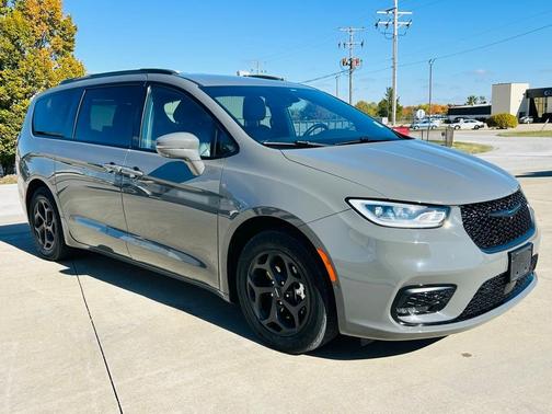 2021 Chrysler Pacifica Hybrid Touring L