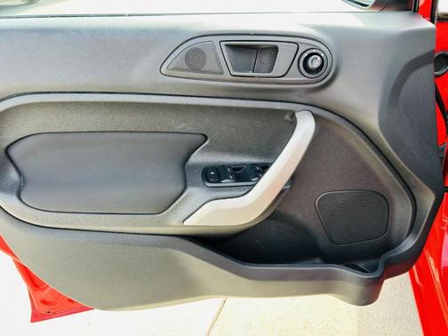 2013 Ford Fiesta SE