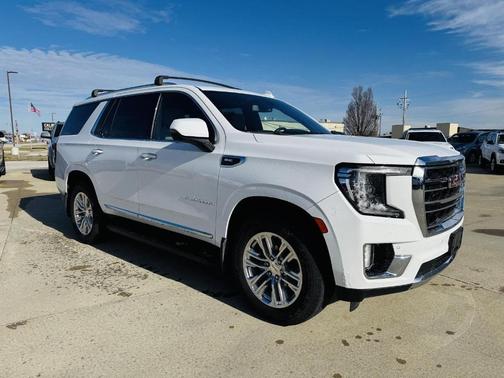 2022 GMC Yukon SLT