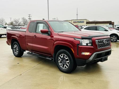 2022 Nissan Frontier SV