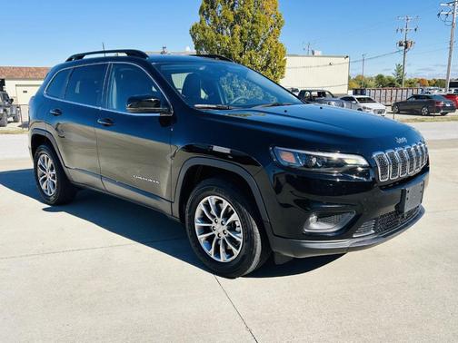 2022 Jeep Cherokee Latitude Lux