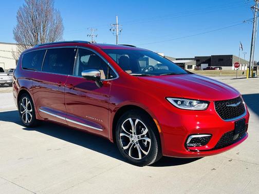2026 Chrysler Pacifica Pinnacle