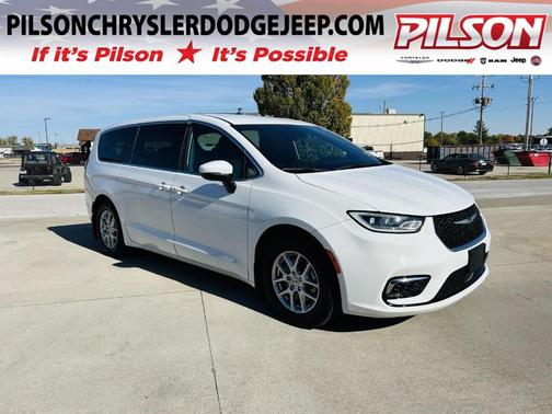 2023 Chrysler Pacifica Touring