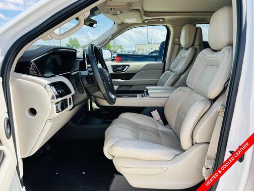 Pristine White 2021 Lincoln Navigator Reserve