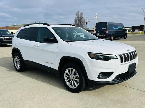 2022 Jeep Cherokee Latitude Lux