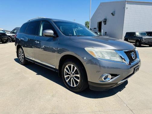 Gun 2015 Nissan Pathfinder SL