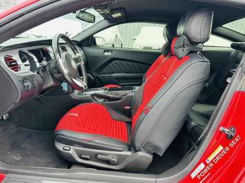 2013 Ford Mustang GT Premium