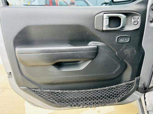 2020 Jeep Wrangler Sport