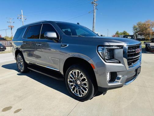 2022 GMC Yukon SLT