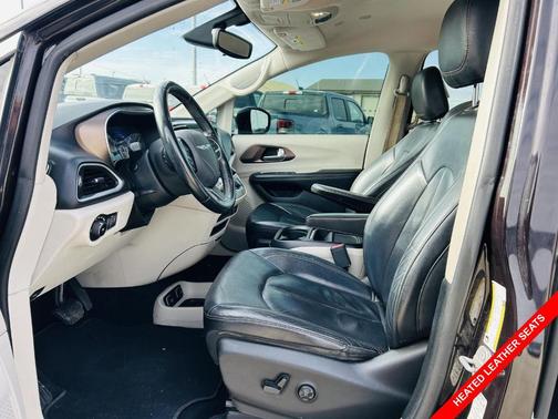 2018 Chrysler Pacifica Touring-L