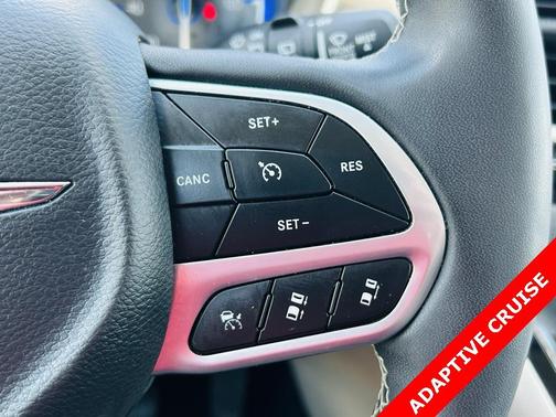 2022 Chrysler Pacifica Touring-L