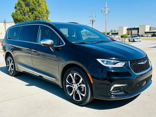 2024 Chrysler Pacifica Pinnacle