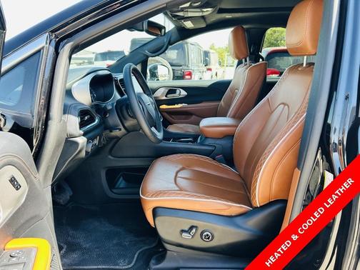 2024 Chrysler Pacifica Pinnacle