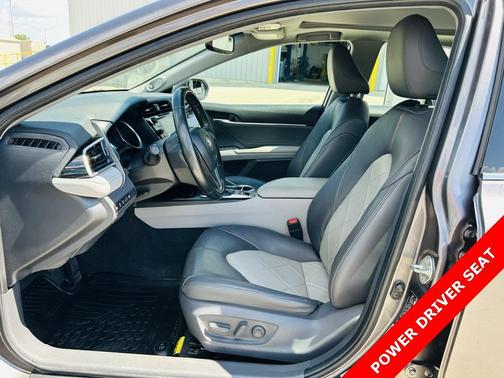 2018 Toyota Camry XLE