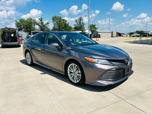 2018 Toyota Camry XLE
