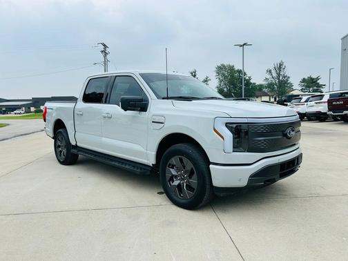 2023 Ford F-150 Lightning XLT