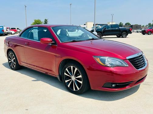2012 Chrysler 200 S