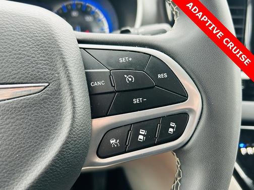 2022 Chrysler Pacifica Touring-L