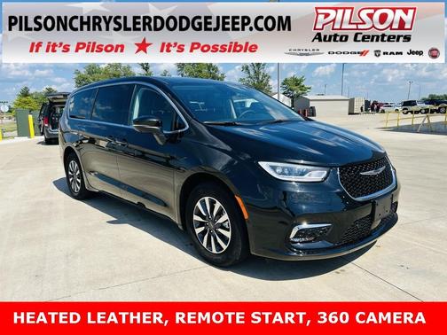 2023 Chrysler Pacifica Hybrid Touring L