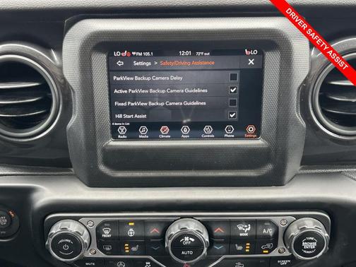 Sting Gray Clearcoat 2022 Jeep Gladiator Sport