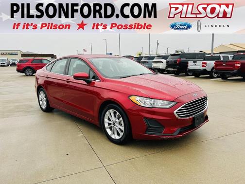 2020 Ford Fusion SE