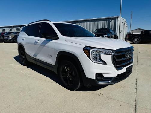 2022 GMC Terrain AT4