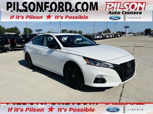 2022 Nissan Altima 2.5 SR