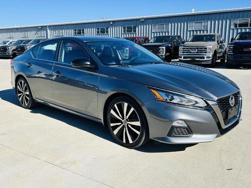 2020 Nissan Altima 2.5 SR