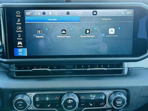 2024 Jeep Gladiator Sport