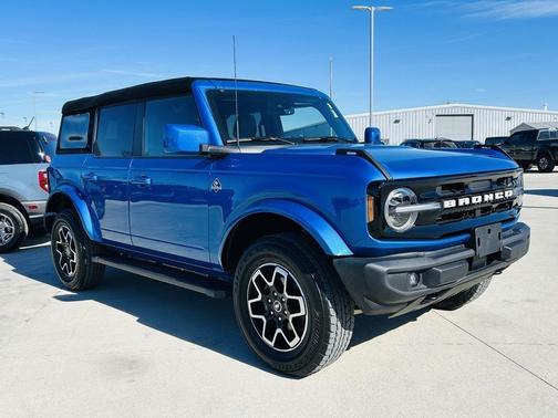 2023 Ford Bronco Outer Banks