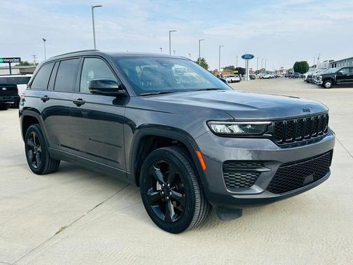 2023 Jeep Grand Cherokee Altitude