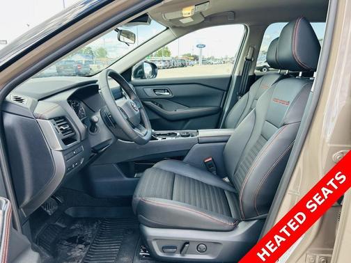 2025 Nissan Rogue 