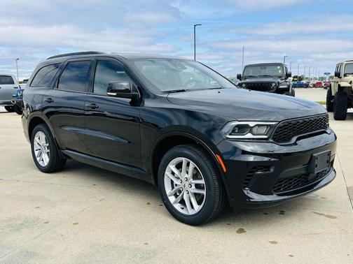 DB Black Clearcoat 2026 Dodge Durango GT