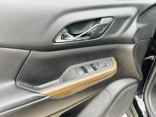 2017 GMC Acadia SLE-1