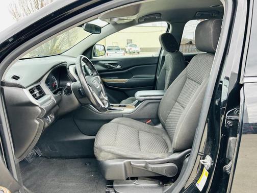 2017 GMC Acadia SLE-1