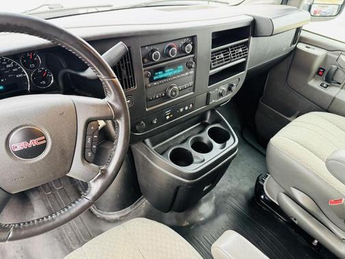 2022 GMC Savana 2500 Work Van