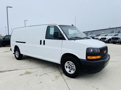 2022 GMC Savana 2500 Work Van