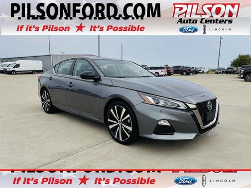 2022 Nissan Altima 2.5 SR