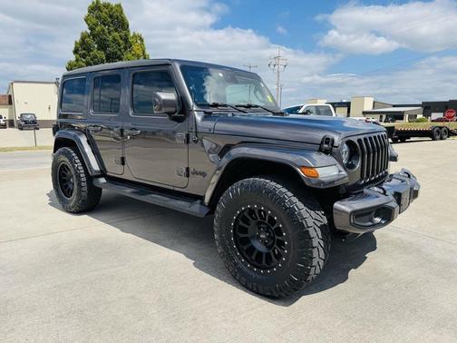 2021 Jeep Wrangler Unlimited Sahara Altitude