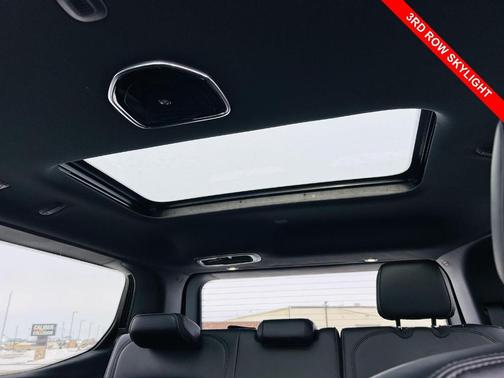 2026 Jeep Grand Wagoneer Limited Reserve